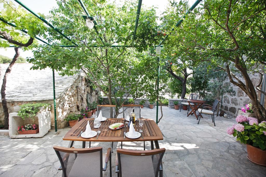 Paradise Stone Apartments Бол Екстер'єр фото