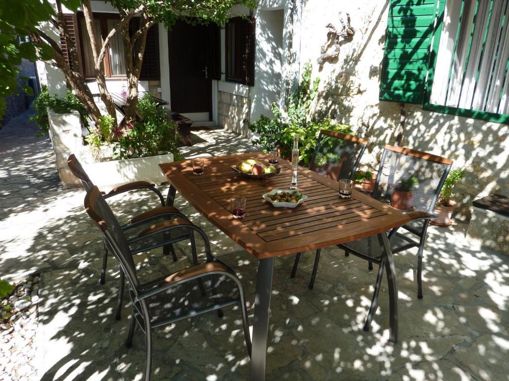 Paradise Stone Apartments Бол Екстер'єр фото